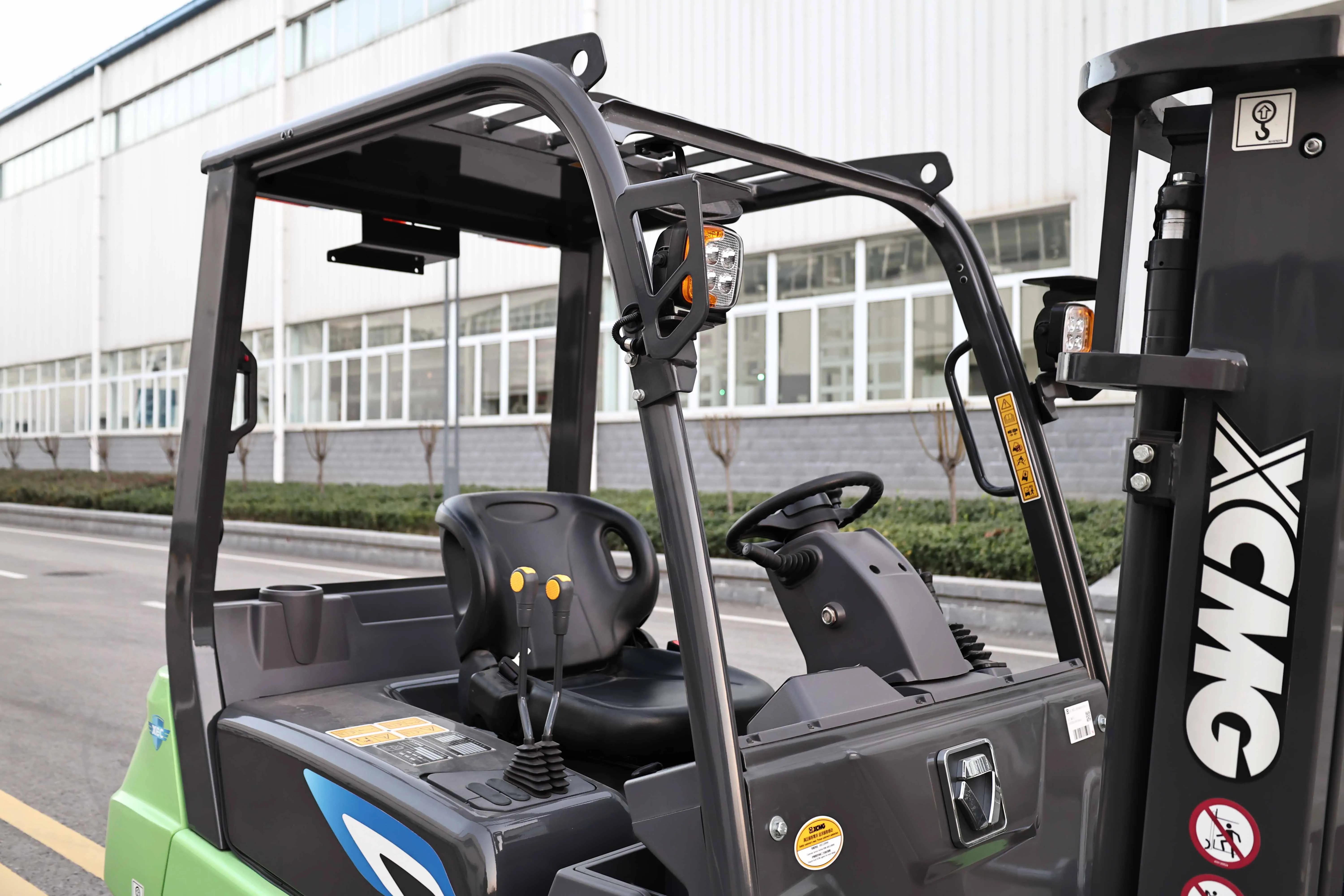 XCMG official  2.5t Electric Balance Forklift XVB25-QL8-C